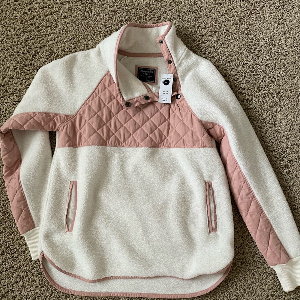 A&F asymmetrical snap-up fleece